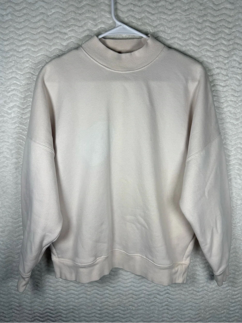 Mod Ref Cream Turtleneck Mock-Neck Sweater. Warm and cozy. Stunner 🧡